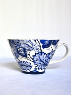 The English Tea Company Large Coffee Tea Mug Blue White Floral Fine Bone China